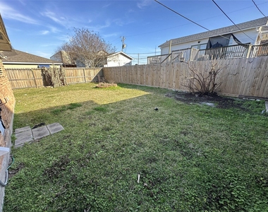 4511 Avenue R 1/2 - Photo Thumbnail 18
