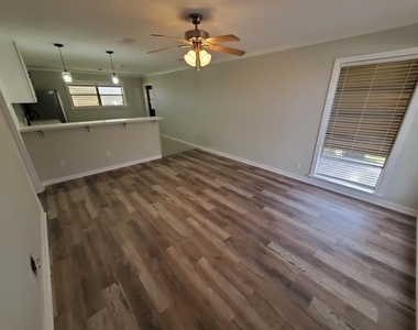 4511 Avenue R 1/2 - Photo Thumbnail 16