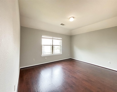 1323 Maple Ace Drive - Photo Thumbnail 26