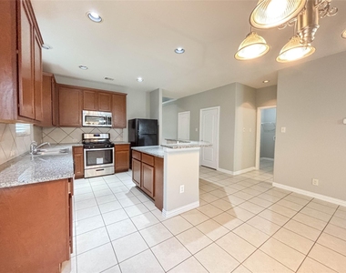 1323 Maple Ace Drive - Photo Thumbnail 18
