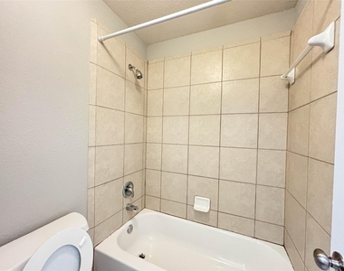 1323 Maple Ace Drive - Photo Thumbnail 24