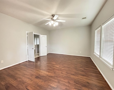 1323 Maple Ace Drive - Photo Thumbnail 32