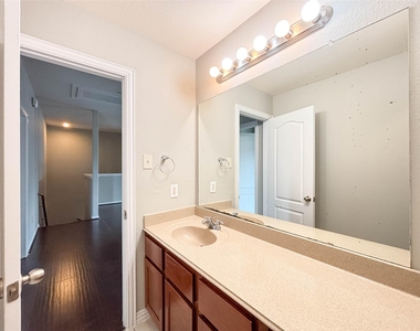 1323 Maple Ace Drive - Photo Thumbnail 25