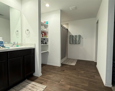 5114 Moonlit Garden Lane - Photo Thumbnail 15
