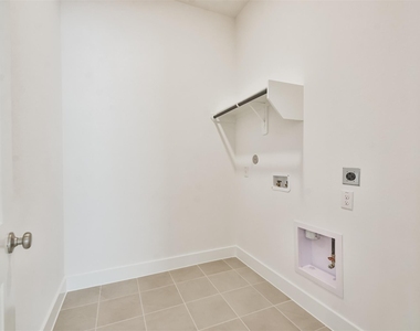 7216 Stillmeadow Grove Drive - Photo Thumbnail 36