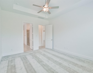 7216 Stillmeadow Grove Drive - Photo Thumbnail 21