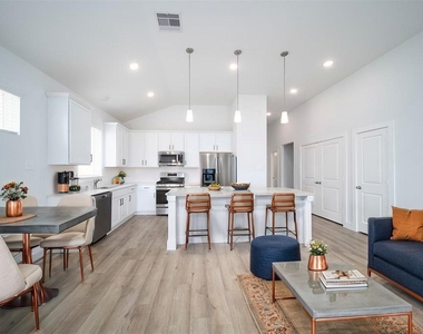 217 Catalina Cove Dr - Photo Thumbnail 1
