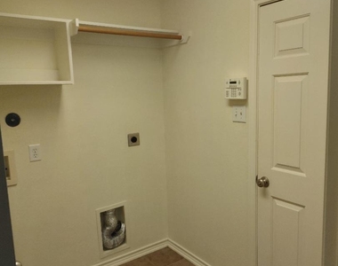 6327 Bonnie Chase Lane - Photo Thumbnail 27