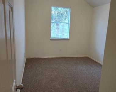6327 Bonnie Chase Lane - Photo Thumbnail 17