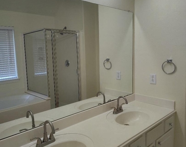 6327 Bonnie Chase Lane - Photo Thumbnail 21