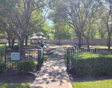 6327 Bonnie Chase Lane - Photo Thumbnail 33