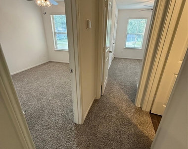 2914 Roman Forest Boulevard - Photo Thumbnail 7