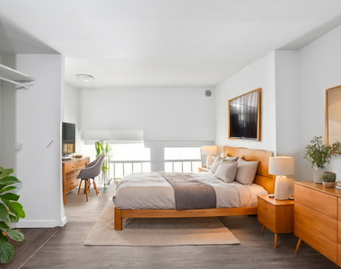 33 Gold Street - Photo Thumbnail 1