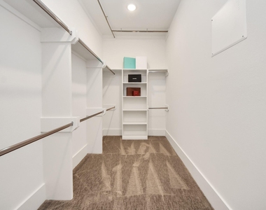 7504 Carver Road - Photo Thumbnail 28