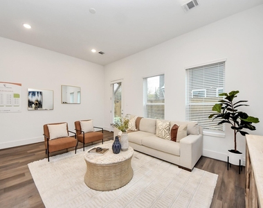 7504 Carver Road - Photo Thumbnail 8