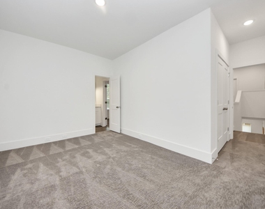 7504 Carver Road - Photo Thumbnail 40