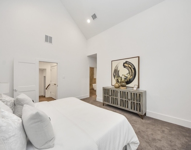 7504 Carver Road - Photo Thumbnail 26