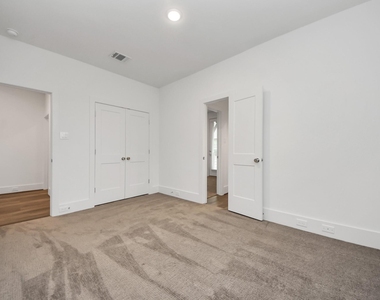 7504 Carver Road - Photo Thumbnail 34