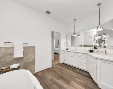 7504 Carver Road - Photo Thumbnail 32
