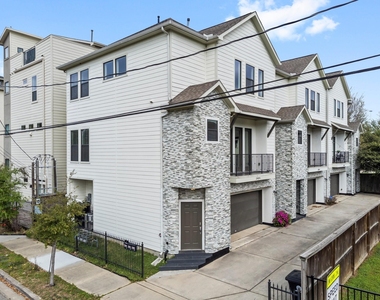 2909 Gillespie Street - Photo Thumbnail 4