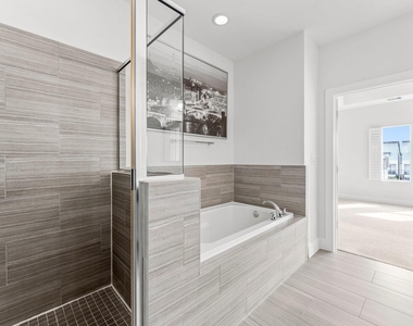 2909 Gillespie Street - Photo Thumbnail 30
