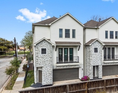 2909 Gillespie Street - Photo Thumbnail 2