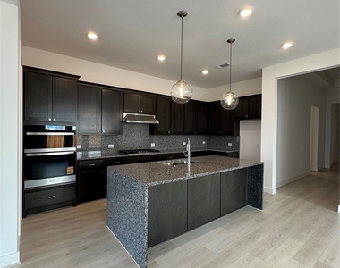 7259 Stillmeadow Grove Drive - Photo Thumbnail 28