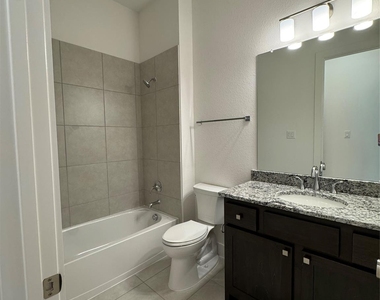 7259 Stillmeadow Grove Drive - Photo Thumbnail 14