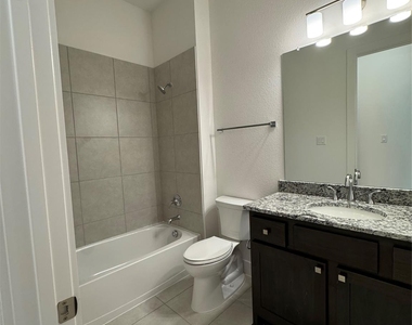 7259 Stillmeadow Grove Drive - Photo Thumbnail 13