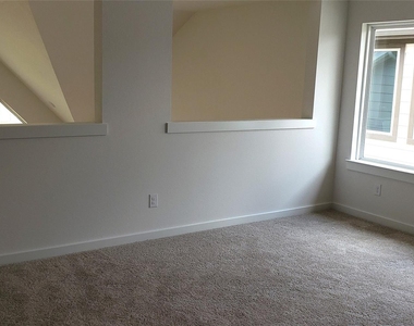 10611 Hidden Rock Drive - Photo Thumbnail 23