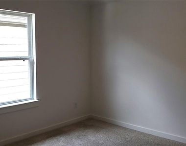 10611 Hidden Rock Drive - Photo Thumbnail 20