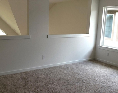 10611 Hidden Rock Drive - Photo Thumbnail 25