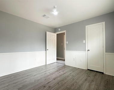 6806 Winkleman Road - Photo Thumbnail 22
