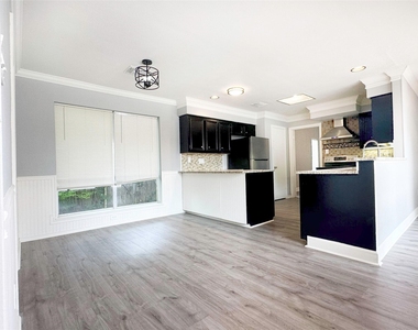 6806 Winkleman Road - Photo Thumbnail 15