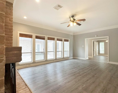 6806 Winkleman Road - Photo Thumbnail 7