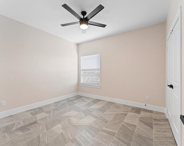 1908 Dismuke Street - Photo Thumbnail 26