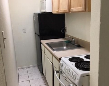 3118 San Jacinto Street - Photo Thumbnail 6