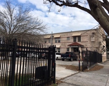 3118 San Jacinto Street - Photo Thumbnail 3