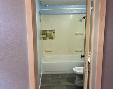 3118 San Jacinto Street - Photo Thumbnail 4