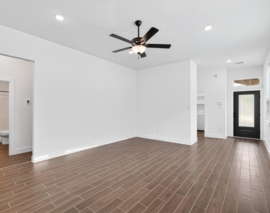 295 Mallards Rim Drive - Photo Thumbnail 12