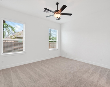 295 Mallards Rim Drive - Photo Thumbnail 13
