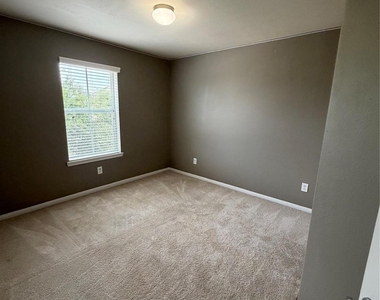23623 Plantation Pines Lane - Photo Thumbnail 11