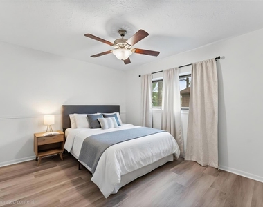 110 Shadow Wood Drive - Photo Thumbnail 19