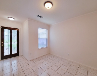 11810 Rolling Stream Drive - Photo Thumbnail 4