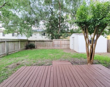11810 Rolling Stream Drive - Photo Thumbnail 34