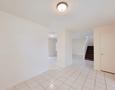 11810 Rolling Stream Drive - Photo Thumbnail 6