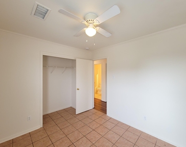 11810 Rolling Stream Drive - Photo Thumbnail 26