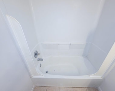 11810 Rolling Stream Drive - Photo Thumbnail 33