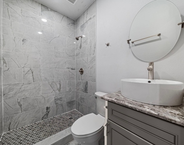 920 Ave L - Photo Thumbnail 8