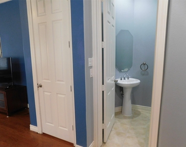 2615 Starboard Point Drive - Photo Thumbnail 9